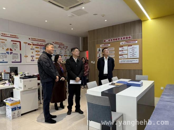 聚焦庙行镇党建网格治理：创新模式提升基层治理效能 市委曾群带队调研庙行镇党建网格治理，多举措推动基层治理升级