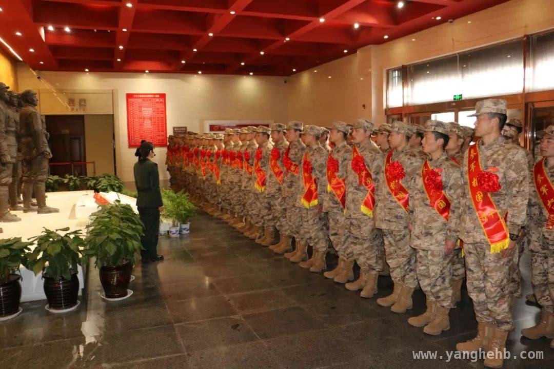 3月清丰新兵感悟冀鲁豫边区烽火岁月，立志投身国防事业，入伍季清丰新兵走进冀鲁豫边区纪念馆，传承先烈精神