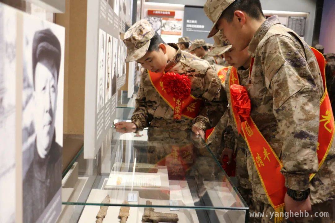 3月清丰新兵感悟冀鲁豫边区烽火岁月，立志投身国防事业，入伍季清丰新兵走进冀鲁豫边区纪念馆，传承先烈精神
