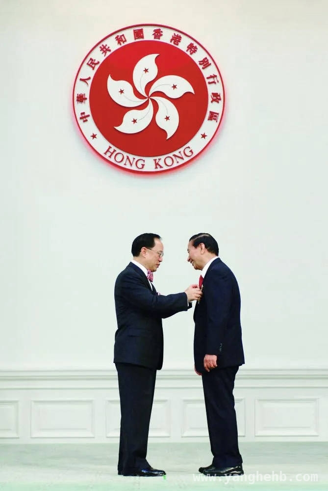 李兆基97岁告别尘世，香港四大家族创始人仅剩李嘉诚