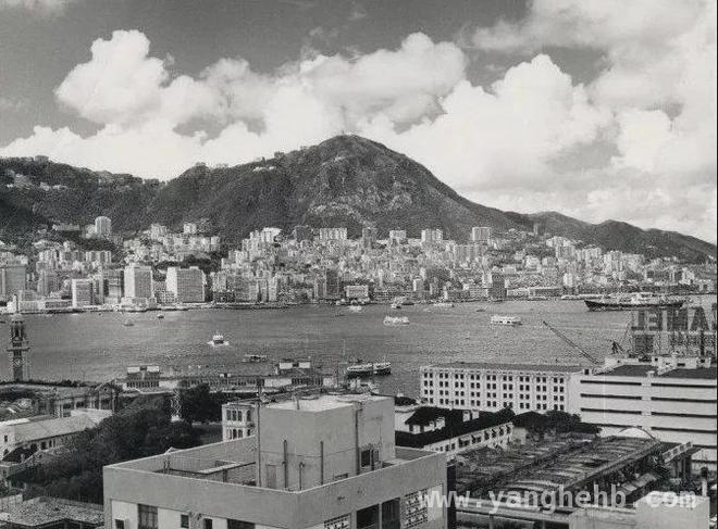 从李兆基、李嘉诚看港商的家国命运沉浮，两位港商的人生轨迹：家国情怀不可或缺