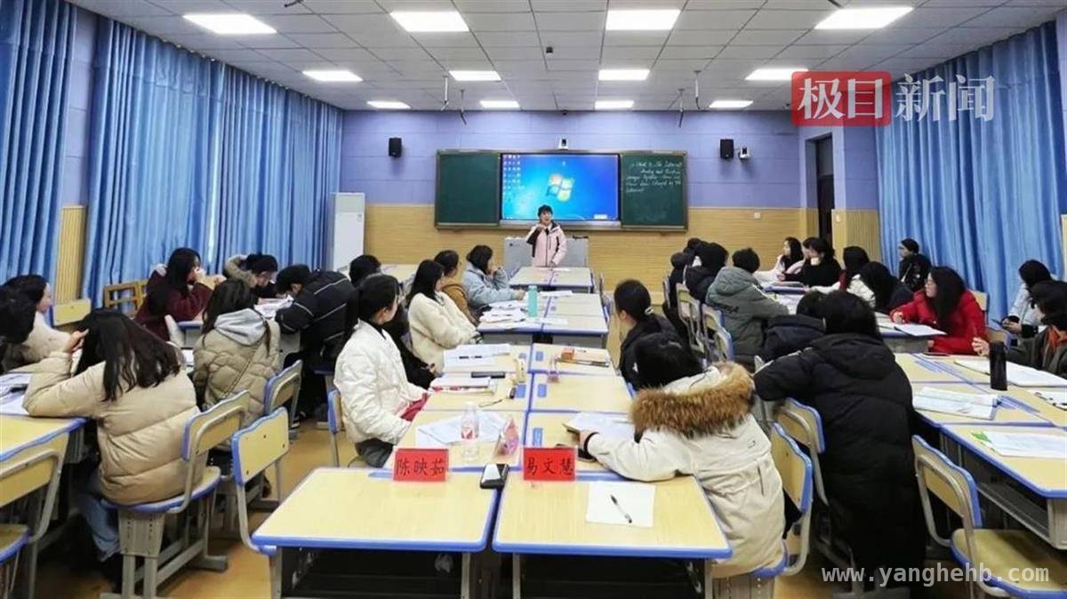 跨越山水，武汉名师赴恩施送教点燃教育新火花，跨越千里送教情，武汉黄陂与恩施宣恩教育碰撞新灵感