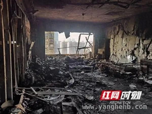 长沙盛世荷园火灾：消防栓形同虚设，居民损失谁来买单？ 一场大火，揭开小区消防管理的漏洞
