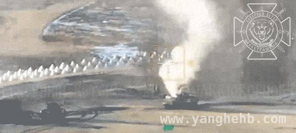 3月18日俄乌互称击退对方进攻，冲突态势加剧，当地时间3月18日，俄乌越境袭击指责战爆发