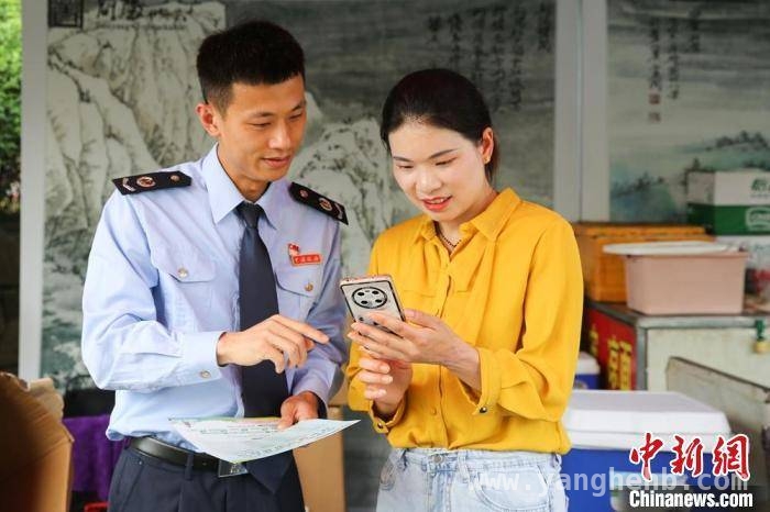 成都税收助力经济文化双腾飞，2024成果亮眼！，成都2024：税收红利下的经济文化繁荣景象