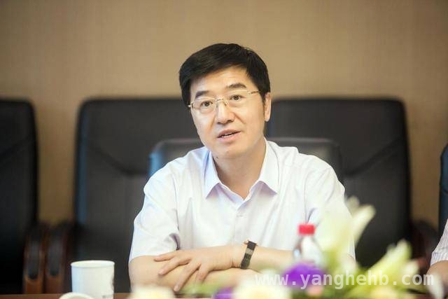 曾任教育部副部长的杜玉波，因受贿案陷入深渊，杜玉波“靠教育吃教育”，教育资源成敛财工具