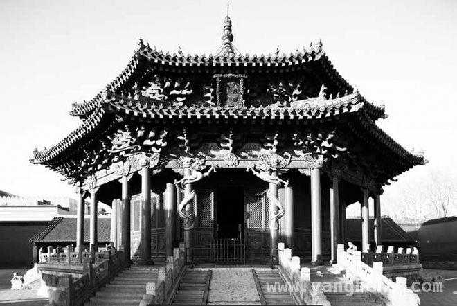 旧物里的时光与科技：从斗拱到白炽灯泡的故事