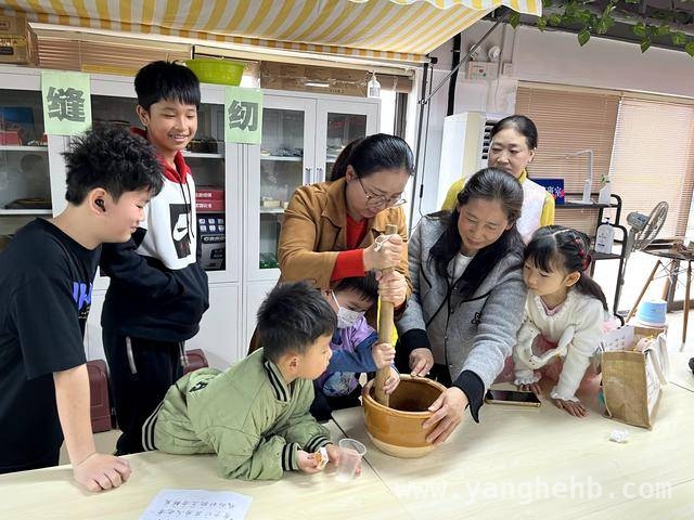 马峦社区活动：国学经典遇上客家擂茶，让传统文化“活”起来