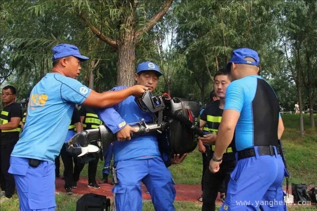 56岁戒毒警察李佃利：用双重担当书写救援传奇 从警与救援并行，李佃利在山野间奏响生命赞歌