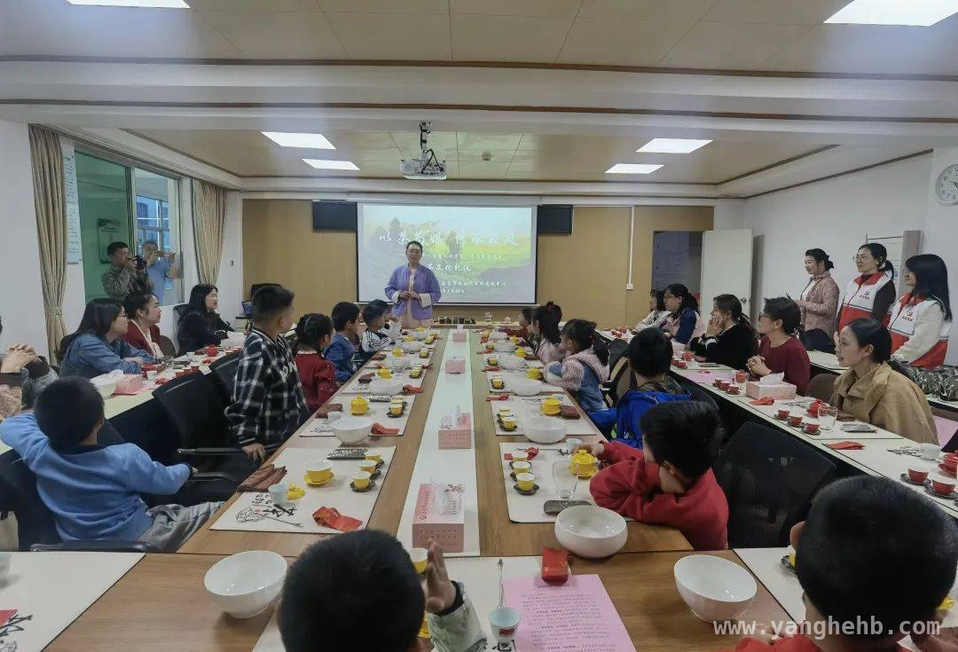 茶香袅袅，乐昌亲子活动续写家风新篇 在茶香里感受亲情，乐昌亲子茶艺传承家风