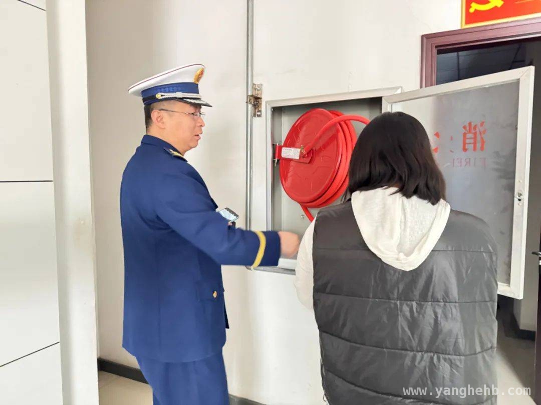 南芬区卫健局及医疗机构参加消防培训，共筑安全屏障，南芬区消防救援大队走进卫健局，为医疗机构消防安全“充电”