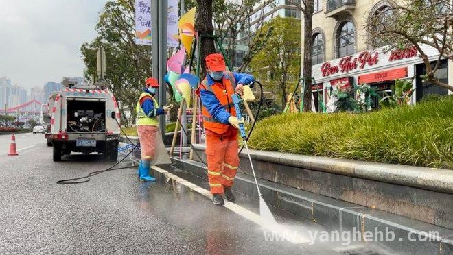 2025重庆女子半程马拉松赛临近，江北环卫精细保洁，为重庆女子半马助力，江北区环卫整治提升环境