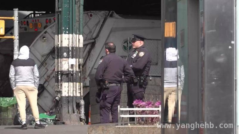 美国多举措打击非法移民：税务数据核查与“自我驱逐”应用并行