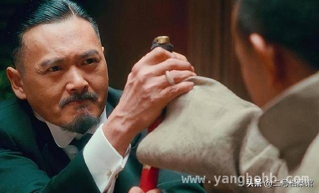 从养猪小伙到影帝：葛优的传奇演艺人生，葛优：从拒绝表演到姜文“情书”相邀的逆袭之路