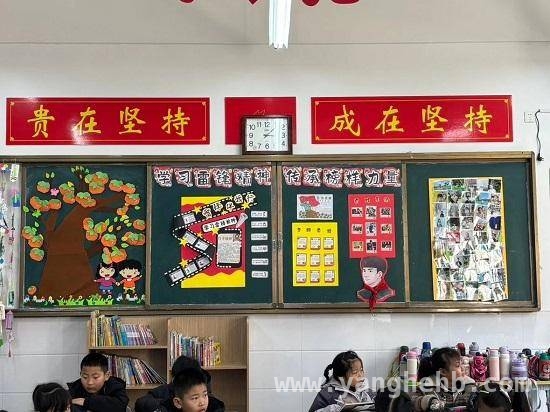 三月，临沂六中太原路校区掀起学雷锋热潮，“雷锋乐章”在临沂六中太原路校区激情奏响