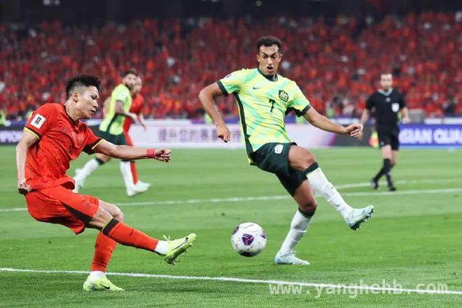 杭州“大莲花”留下遗憾，国足0∶2输球告别直通世界杯