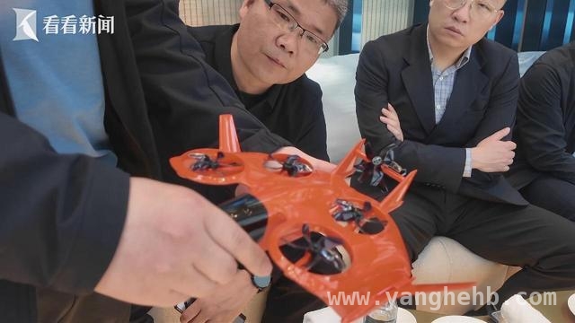 上海全球投资促进大会：区长“营业”开启招商新体验 上海招商新玩法：区长当“店长”，产业生态引企业