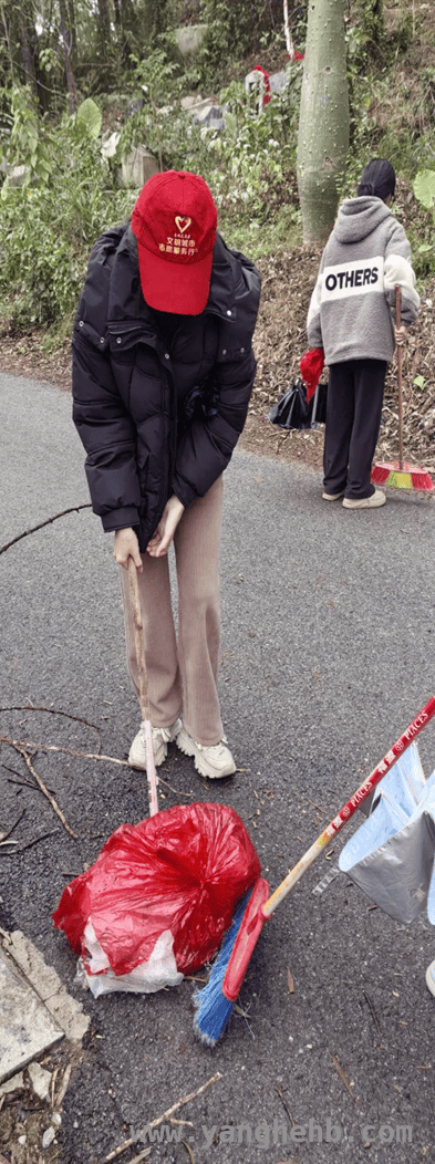 玉林学子掀起学雷锋热潮，志愿服务遍地开花，学雷锋月，玉林学校团组织引领青少年志愿服务新风尚