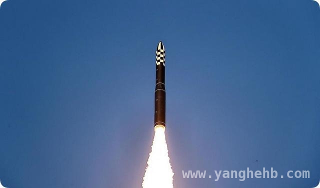 “火星炮 - 19”横空出世，朝鲜导弹实力震惊世界！