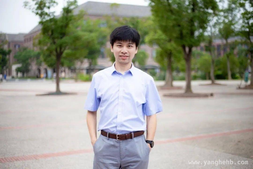 AI浪潮下，信电领域的魅力与机遇，揭秘选择信息与电子工程的十大理由