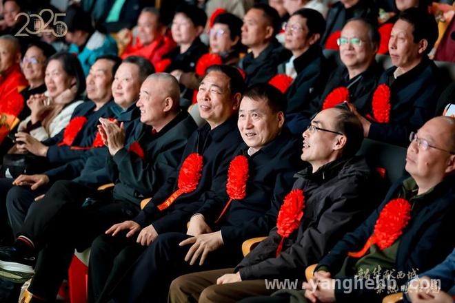 西城区管干部荣誉退休仪式：旧岁芳华谢幕，西城未来可期 西城区管干部荣退仪式：往昔奋斗留痕，未来携手同行