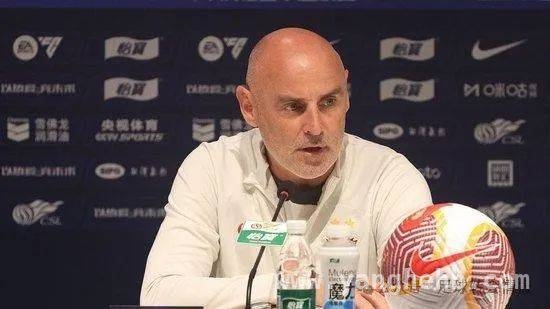 海港客战青岛：蒋光太缺阵，比赛悬念升级