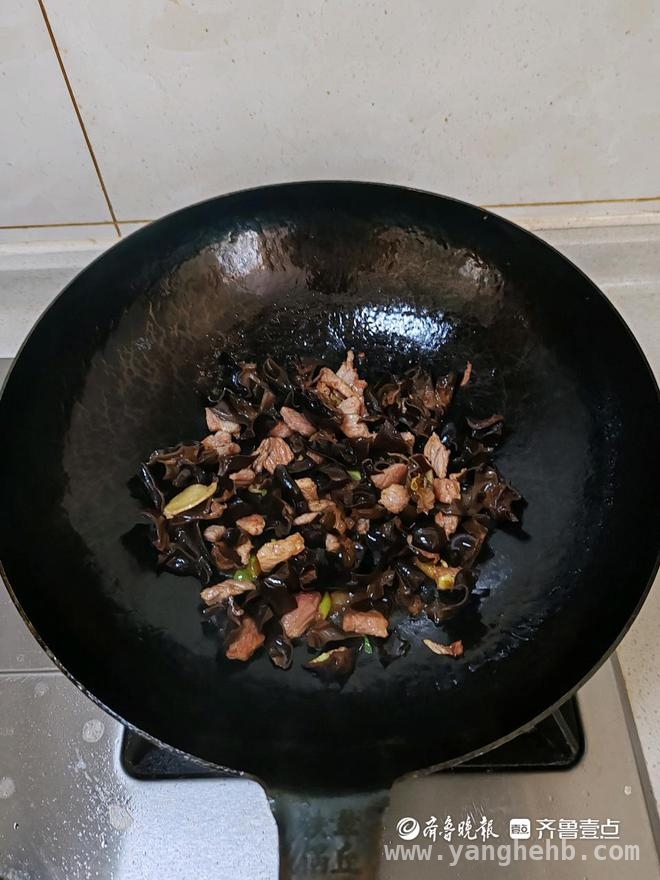 健脾养胃的番茄山药疙瘩汤，做法大揭秘！，香甜软糯的番茄山药疙瘩汤，你学会了吗？