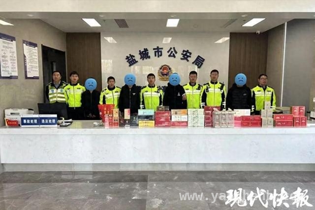 深夜盗窃团伙难逃法网，网约车司机机智相助破案，小举动大正义：网约车司机协助破获超市盗窃案