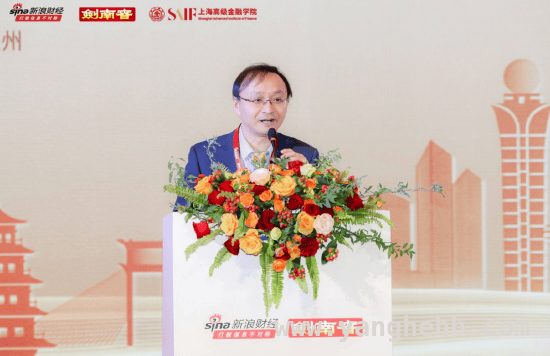 中国民营经济高质量发展论坛：泉州见证科技与产业的融合，泉州论坛：民营经济借科技东风，迈向高质量发展新征程
