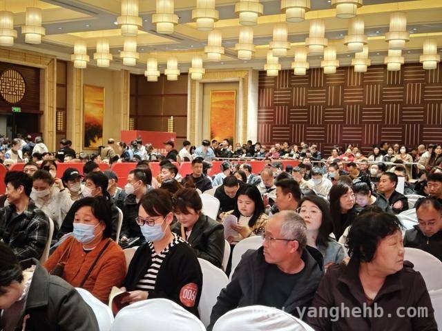 交通便利配套全！青岛首批保障房选房完成，助力市民“安居梦”，3天选房盛宴！青岛首批保障房选房率近80%，市民安居有望