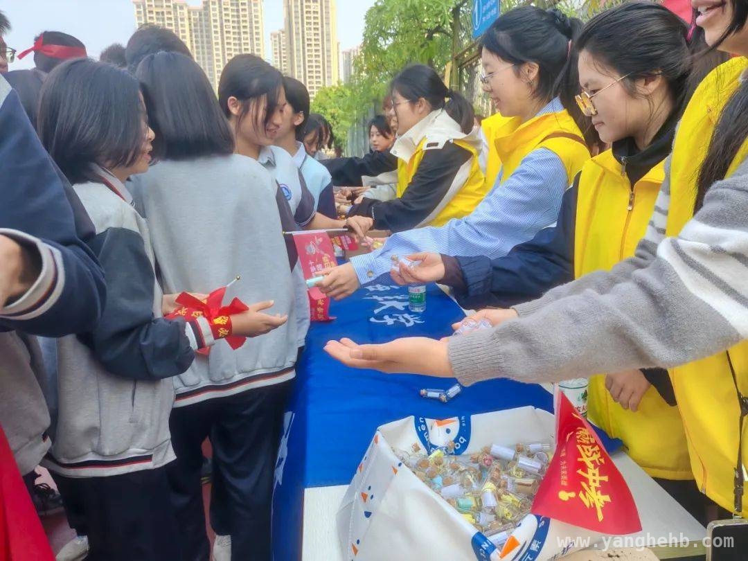 “时光寄语，法护青春”活动：开启法治教育新征程，法护青春：大学生与初三学子的双向成长之旅
