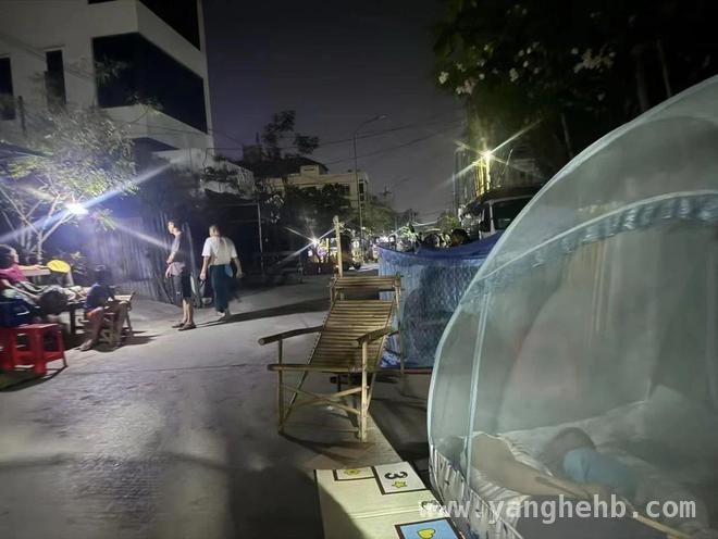 地震后缅甸乱象丛生，中缅通道推进再遇变数，缅甸地震危机：或致局势失控，中缅通道何去何从？