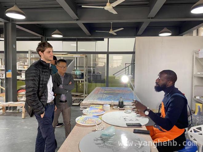 斯坦尼斯：用陶瓷连接中非，让文化跨越国界绽放，跨越万里，刚果陶艺家架起中非陶瓷文化交流之桥
