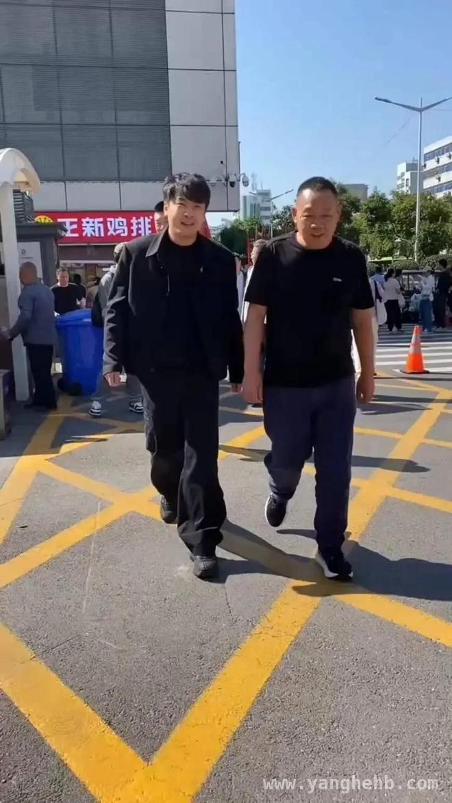 胖东来高薪引发热议，于东来呼吁提升员工待遇