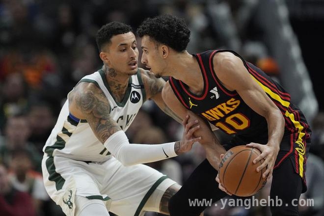 NBA常规赛：老鹰逆袭击败雄鹿，成功反超魔术升至东部第七，雄鹿惨遭4连败！老鹰火力全开逆袭登顶东部第七