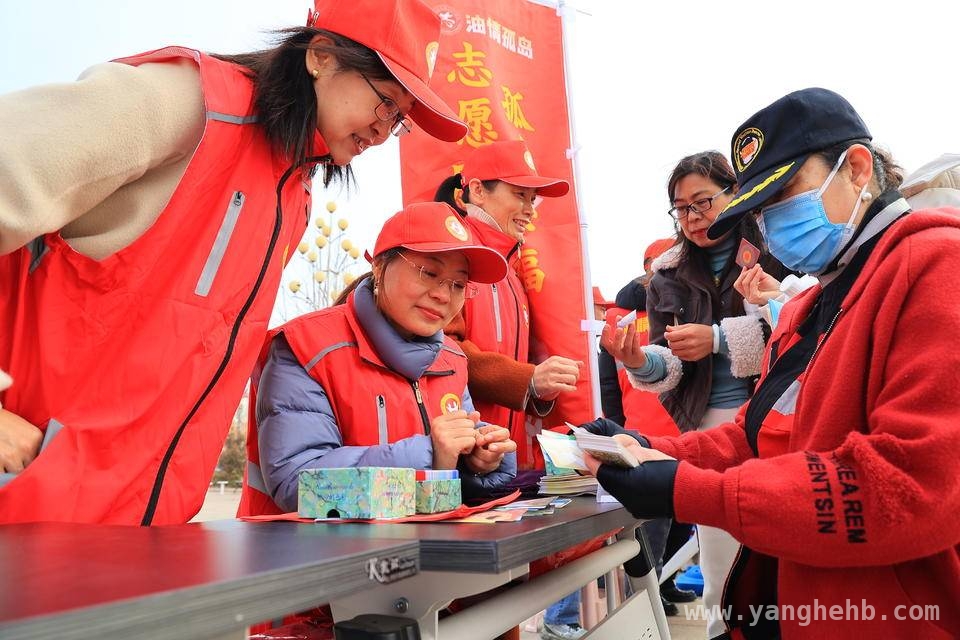 胜利油田学雷锋活动：以志愿之力绘就和谐家园新画卷 弘扬雷锋精神，胜利油田多区域志愿服务奏响和谐乐章