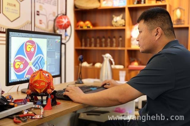 从广西“三月三”看绣球文化的传承与发展