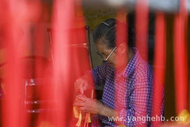 从广西“三月三”看绣球文化的传承与发展