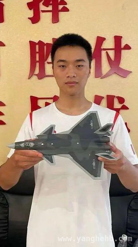81192 背后：英雄王伟与中国海军的辉煌跨越