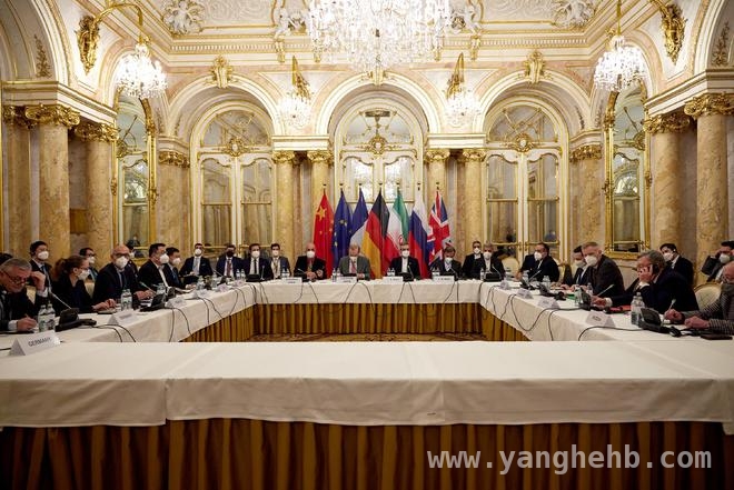 美伊关系再陷僵局，伊朗直面美国轰炸威胁，美伊核谈风云：美国威胁轰炸，伊朗坚决说“不”