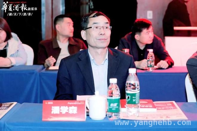 云门酒业：以匠心与创新开启酱酒国际化新征程，云门酒业勇立潮头，推动北方酱酒战略大发展