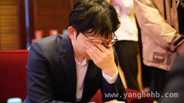 00 后围棋三冠王丁浩：在胜负与生活间找寻平衡，对话丁浩：中国围棋未来领军人物的自由心声