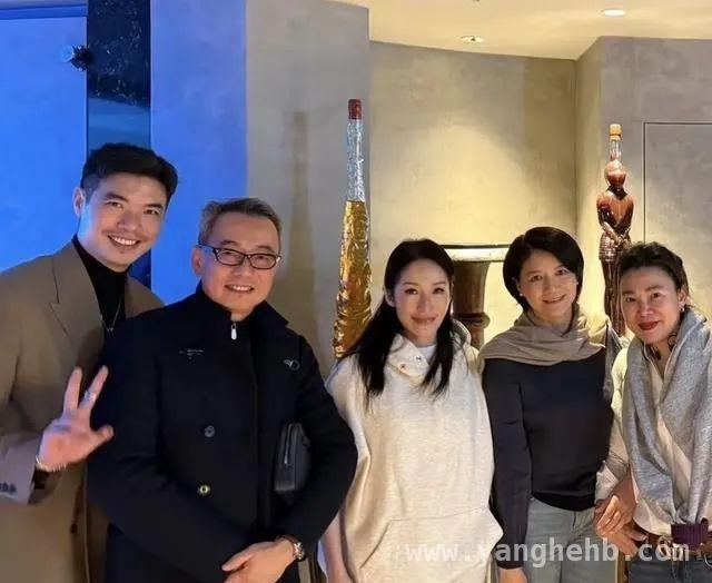 从唱跳天后到低谷挣扎，萧亚轩能否再度闪耀？