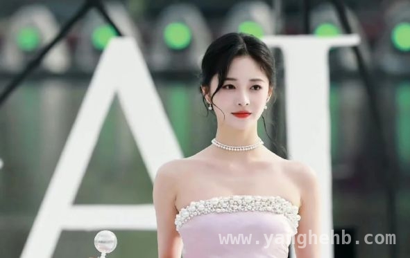 内娱女星红毯争艳，谁才是最耀眼的那颗星？