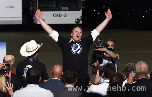 辟谣辞职！马斯克与特斯拉面临业绩与股价挑战