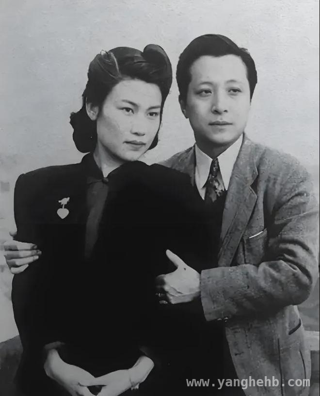 浦克：跨越时代的银幕传奇，爱情与演艺的双征程，从“满映”新星到新中国影坛泰斗，浦克的璀璨一生