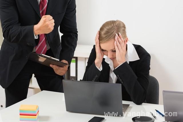 职场逆袭：不被领导赏识，别犯这三个错误 职场生存：不被领导待见时的明智之举