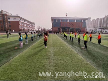 艺体观摩交流，校际合作共促学生全面发展，校际艺体交流，点燃春日教育创新之火