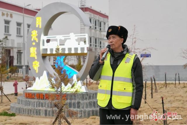 丽香铁路云端守护者：0.1毫米精度铸就交通生命线，揭秘“最美进藏天路”：丽香铁路养护团队的艰辛守护