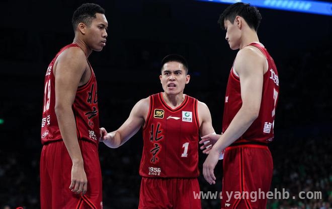 CBA四月激战将至，邹阳合同到期何去何从？ CBA季后赛临近，邹阳或成转会市场“香饽饽”
